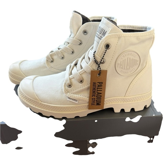 Palladium PAMPA HI White Canvas High-Tops - Picture 4 of 7